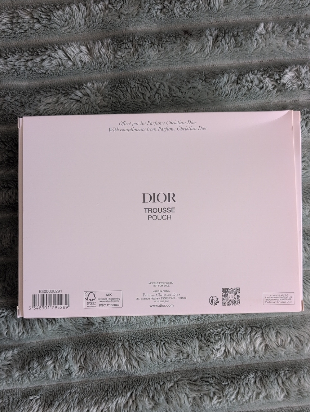 NIB Dior Glossy Red Patent Faux Leather CD Pouch - Picture 7 of 7
